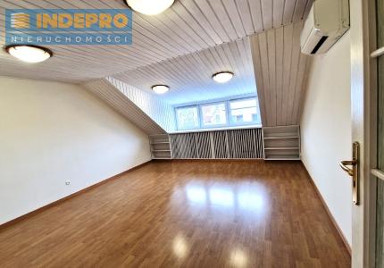 duży pokój II piętro